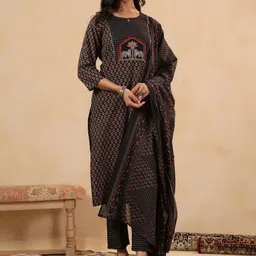 Indo Era Ethnic Motifs Printed Pure Cotton Straight Kurta With Trousers & Dupatta image 2