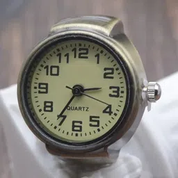 Uniqon Silver-Plated Adjustable Analog Ring Watch-picture-33