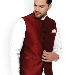 VEERA PARIDHAAN Nehru Jacket image 4