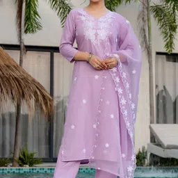 Navlik Women Embroidered Regular Kurta With Trousers & Dupatta Kurta Sets image 3