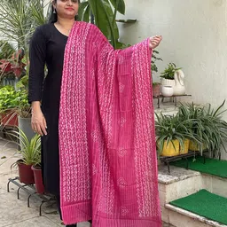 BOMBAY BUTA Geometric Printed Pure Cotton Dupatta-image-39
