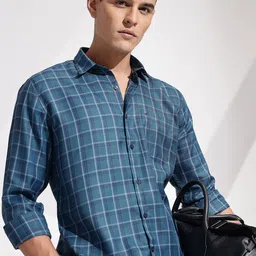 INVICTUS Slim Fit Checked Casual Shirt-image-3