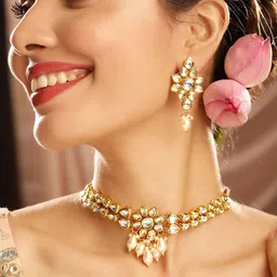 Priyaasi Gold-Plated Kundan-Studded Jewellery Set-image-29