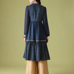 Anouk Geometric Foil Print V-Neck A-Line Empire Kurta image 4