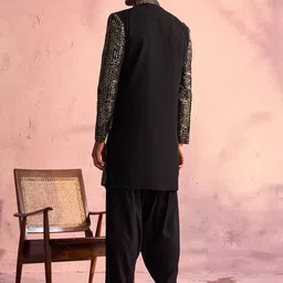 JBN Creation Embroidered Mandarin Collar Sherwani image 2