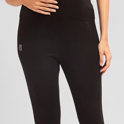 AV2 Maternity Ankle-Length Leggings image 3