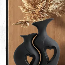 THE SACRED GIFTS Black 2 Pieces Heart-Shaped Ceramic Flower Vases-image-70