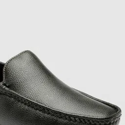 Action Men Loafers image 2