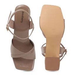 DressBerry Party Block Sandals with Bows image 5