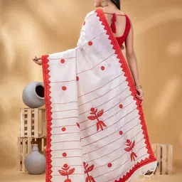 DESH BIDESH Geometric Woven Design Pure Cotton Taant Saree image 3