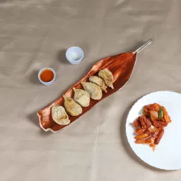 amaya decors Banana Leaf Aluminium Platter image 1