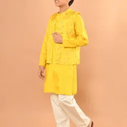 LilPicks Boys Mandarin Collar Kurta With Pyjamas & Jacket image 3