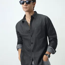 Urbano Fashion Men Black Regular Fit Full Sleeve Solid Denim Shirt image 1