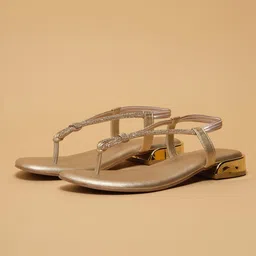 ERIDANI Women Embellished Ethnic T-Strap Flats-image-4