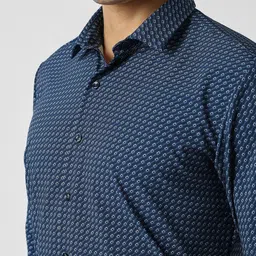 Van Heusen Men Slim Fit Geometric Printed Spread Collar Formal Shirt image 2