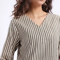Anouk Rustic Striped V-Neck Kurti image 5