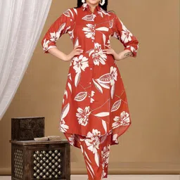NE STYLE Women Floral Printed Regular Kurta with Trousers image 4