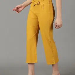 SHOWOFFFF Women Relaxed Straight Fit High-Rise Pleated Trousers image 5