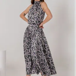 kalamir Zenava by Myntra Women Paisley Printed Pleated Cotton Flared Skirt image 4