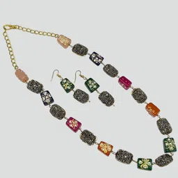 VANSHIKA JEWELS Gold Plated Beaded Studded Jewellery Set image 2