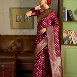 Sangria Woven Design Zari Banarasi Saree image 2