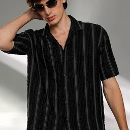 Campus Sutra Men Comfort Spread Collar Striped Cotton Oversized Casual Shirt-image-15