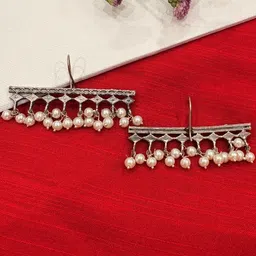 Niska Silver-Plated Pearls Beaded Contemporary Shaped Drop Earrings image 3