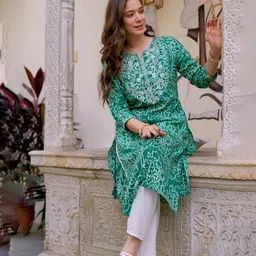 Wawlooks Women Floral Yoke Design Round Neck Kurta-picture-8
