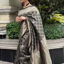 CaniBani Woven Design Zari Silk Blend Banarasi Saree image 4