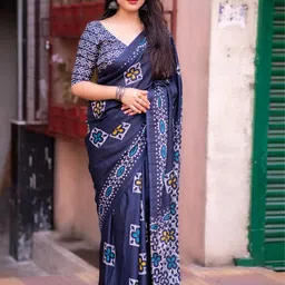 Panzora Batik Silk Blend Saree-picture-12