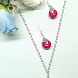 NIPSTec Teardrop Shaped Pendants with Chains image 2