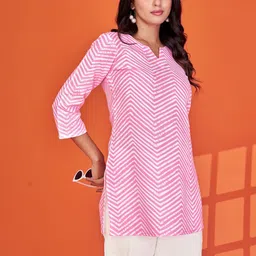 VISOKA Geometric Print Top image 4