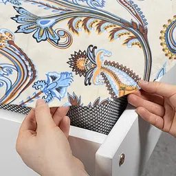 Aura Cream Colored & Blue Floral Printed 300 TC Fitted King Bedsheet Set 2.5 m x 2.25 m image 4