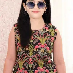 Vetrokart Girls Floral Printed Regular Kurta with Trousers image 3