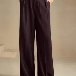 FNOCKS Women Relaxed High-Rise Pleated Trousers-image-7