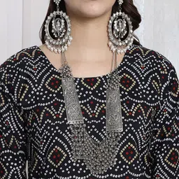 HERE&NOW Selection Of 2 Bandhani Printed Round Neck Straight Kurtas image 3