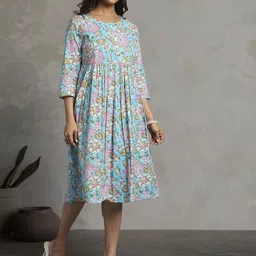 TUNIYA Women Printed Gotta Patti Kurta-picture-18