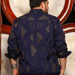 Instafab Plus Geometric Printed Comfort Spread Collar Cotton Shirt image 2