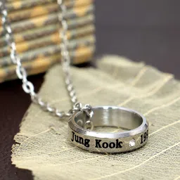 Jewelgenics Men Sterling Silver-Plated Antique Circular Shaped Pendant With Chain image 2