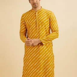Manyavar Leheriya Printed Sequinned Mandarin Collar Straight Kurta With Trousers image 5