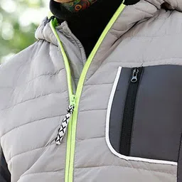 Campus Sutra Men Hooded Colourblocked Self Design Lightweight Puffer Jacket image 5