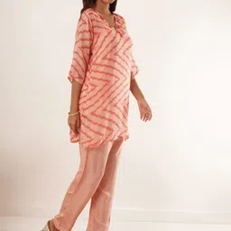 ZNKL Floral Printed Organza Mirror Work V-Neck Straight Kurta With Trousers image 4