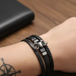 kazare Men Leather Multistrand Bracelet image 2