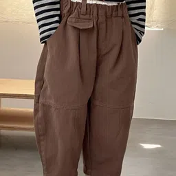 LULU & SKY Unisex Kids High-Rise Easy Wash Pleated Trousers image 4