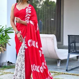 NIKATT KOMAL Floral Printed Pure Cotton Block Print Saree With Blouse Piece-image-37