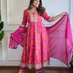 SHAHI COLLECTION Embroidered Pleated Thread Work Pure Silk Kurta With Trousers & Dupatta-picture-10