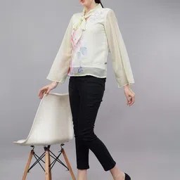 Avaasa Buy Shruthi Women Tie-Up Neck Floral Printed Top-picture-34