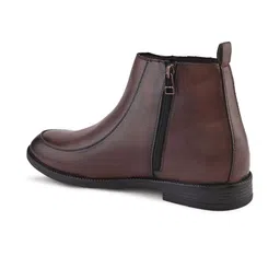 Roadster Men Brown High Ankle Zipper Chelsea Boots image 3