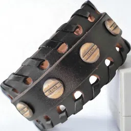 Sullery Cuff Leather Bracelet-picture-13