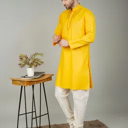 Wintage Men Ethnic Motifs Embroidered Kurta with Pyjamas image 3